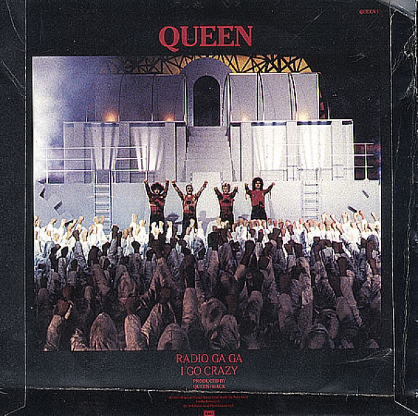 Радио квин группа. Группа Квин Гага. Квин радио Гага. Radio ga ga Queen клип. Queen Radio Gaga 1984.